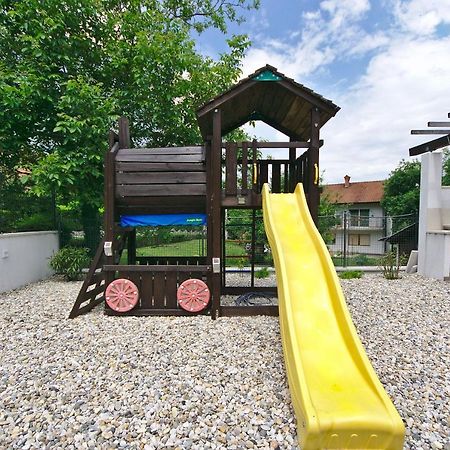 Holiday House With Pool Čavle Eksteriør bilde