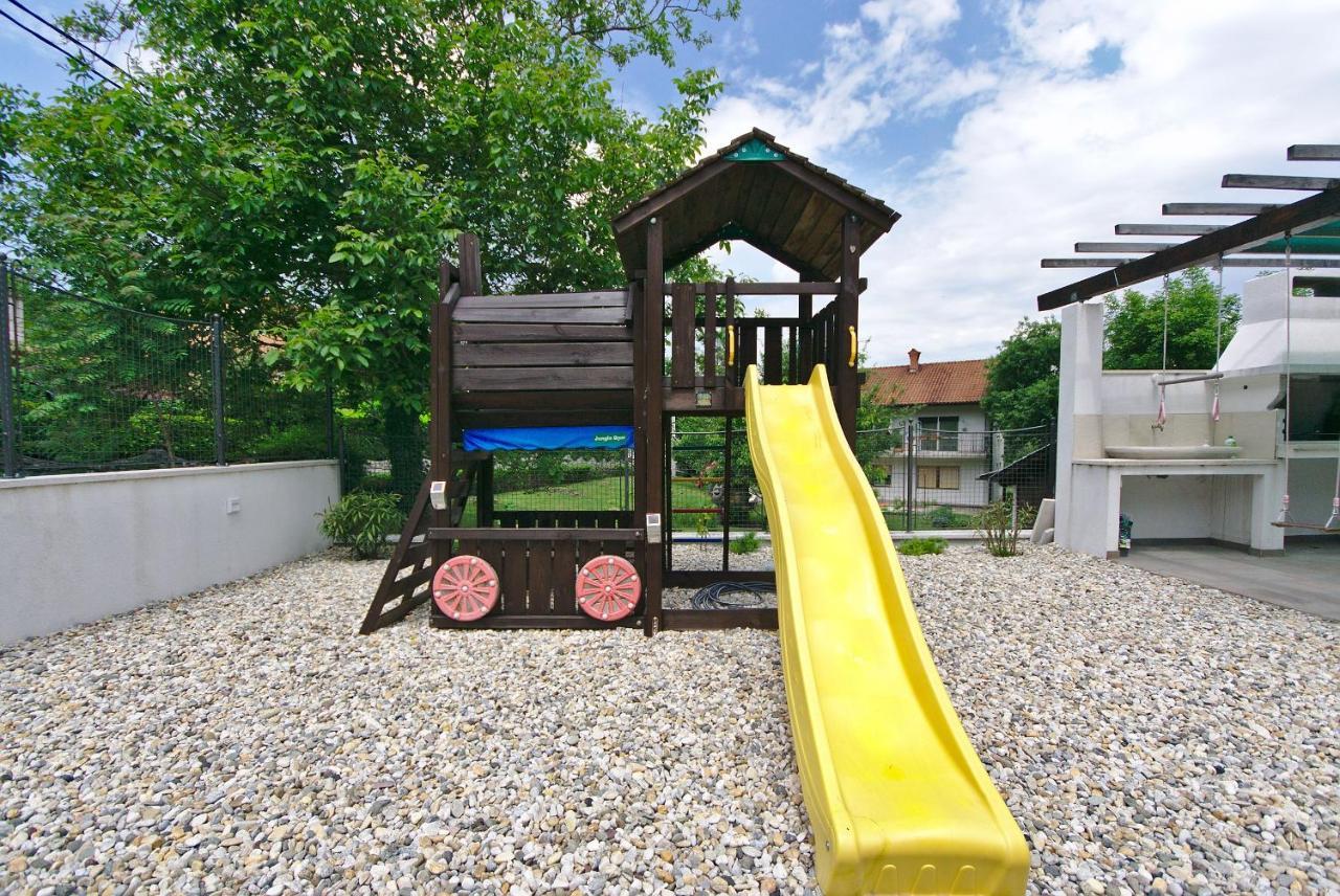 Holiday House With Pool Čavle Eksteriør bilde